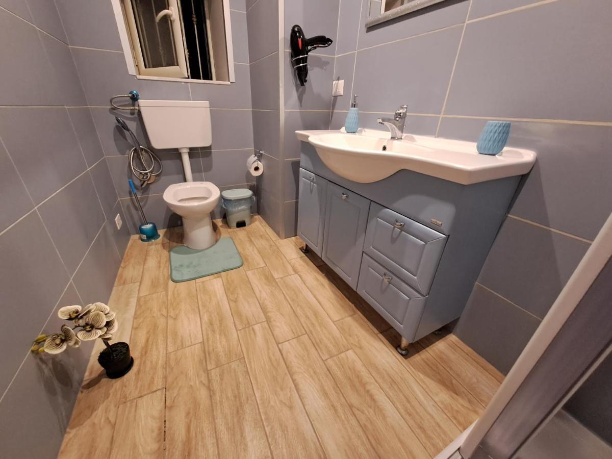 Aircraft Services Rooms Napels Buitenkant foto