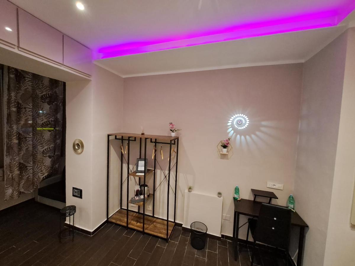 Aircraft Services Rooms Napels Buitenkant foto