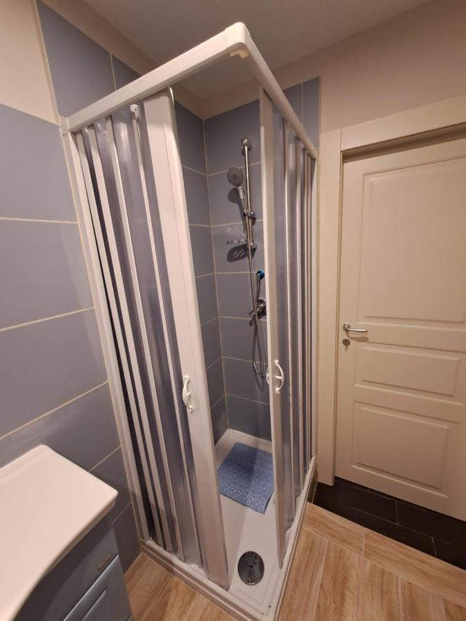 Aircraft Services Rooms Napels Buitenkant foto